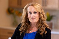 Angela Volz